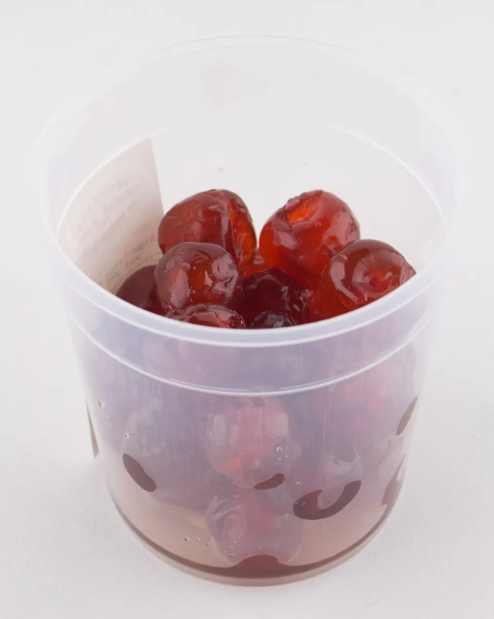 moulins-de-versailles-fruits-confits-bigarreaux-200g-cake image 1